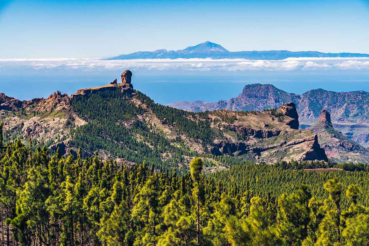 Gran Canaria - Pico Roque Nublo con Tenerife
