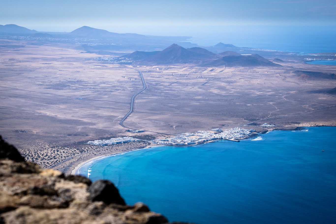 Vista desde los acantilados de Famara en el norte de Lanzarote