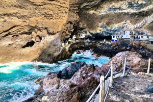 Cueva de los piratas en Tijarafe - La Palma