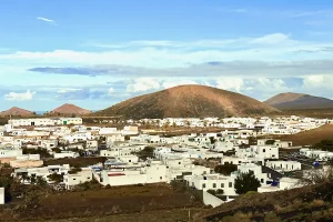 Lanzarote-UGA-senderismo con NATOUR